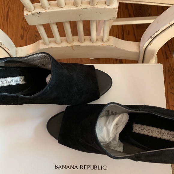 Banana Republic black Milan heels size 8.5 858176- - Picture 4 of 8
